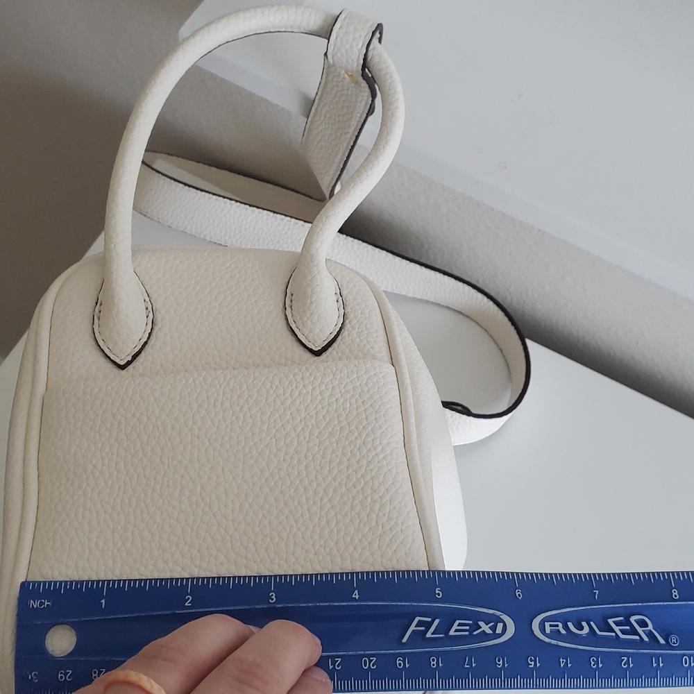 Elegant White Faux Leather Crossbody Bag - Picture 6 of 8